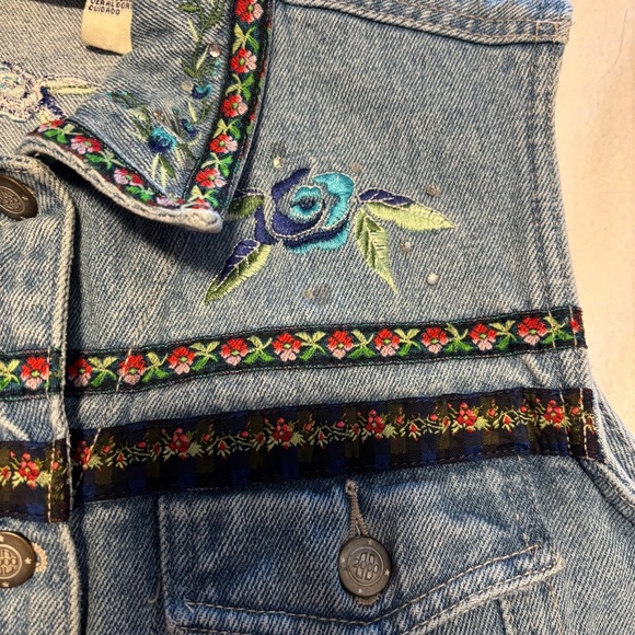 Vintage y2k Embroidered Floral Denim Vest Women's Medium Distressed Cottagecore - Picture 4 of 6